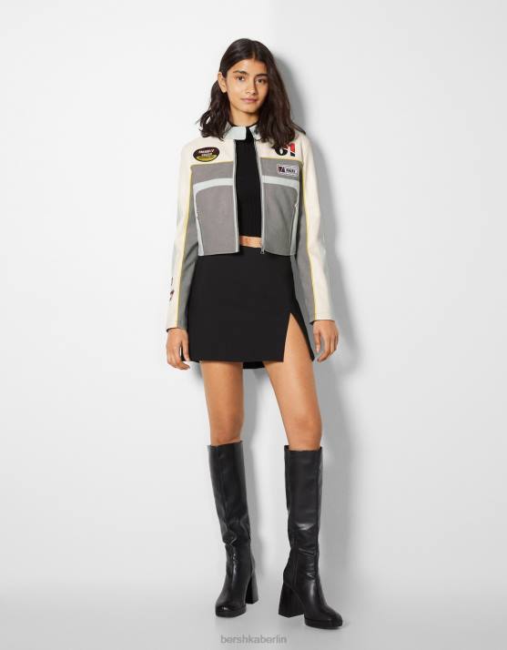 grau Bershka Frauen Rennjacke aus Kunstleder H00J1100