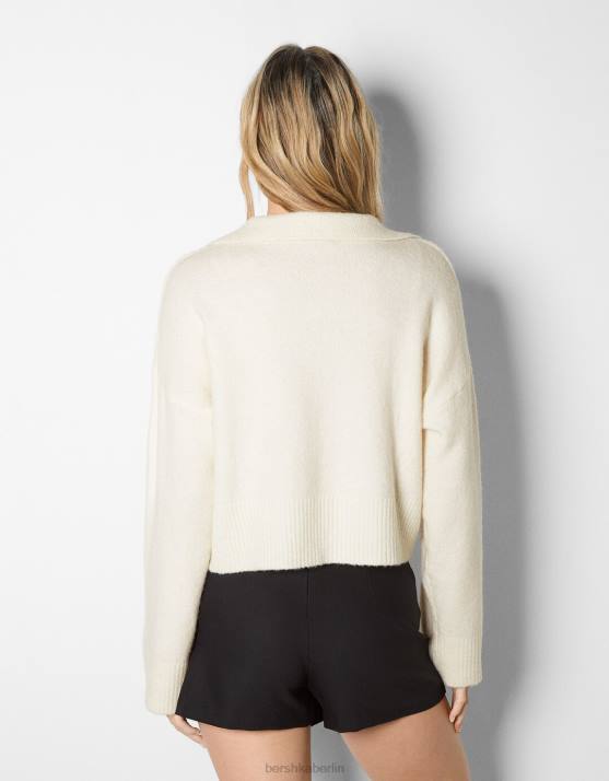 Creme Bershka Frauen Pullover mit Polokragen H00J1028