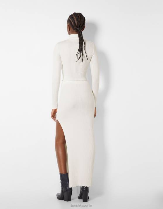 Creme Bershka Frauen Rollkragenpulli H00J1014