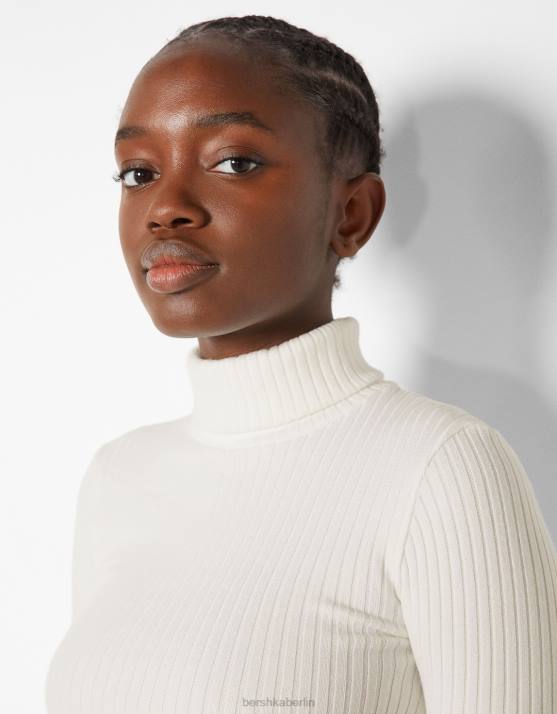 Creme Bershka Frauen Rollkragenpulli H00J1014