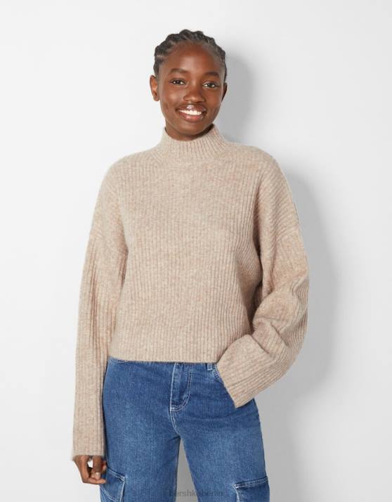 Sand Bershka Frauen Gerippter Pullover mit hohem Kragen H00J1007