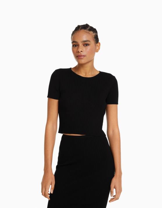 Schwarz Bershka Frauen Gerippter Kurzarmpullover mit offenem Rücken H00J305