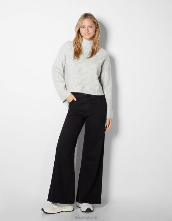 grau Bershka Frauen Gerippter Pullover mit hohem Kragen H00J1006