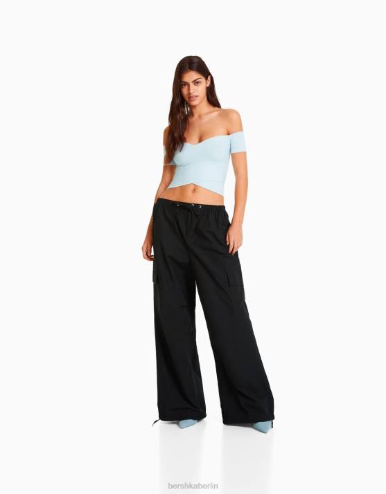 hellblau Bershka Frauen Kurzarmpullover mit Crossover-Detail H00J414