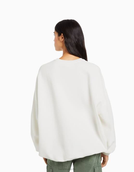 Creme Bershka Frauen Bedrucktes Langarm-Sweatshirt H00J1237