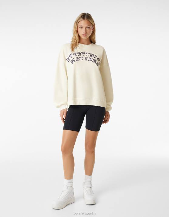 Creme Bershka Frauen Übergroßes bedrucktes Sweatshirt H00J1222