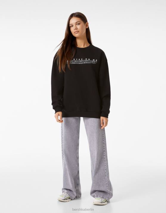 Schwarz Bershka Frauen Tupac-Sweatshirt mit Rundhalsausschnitt H00J2075