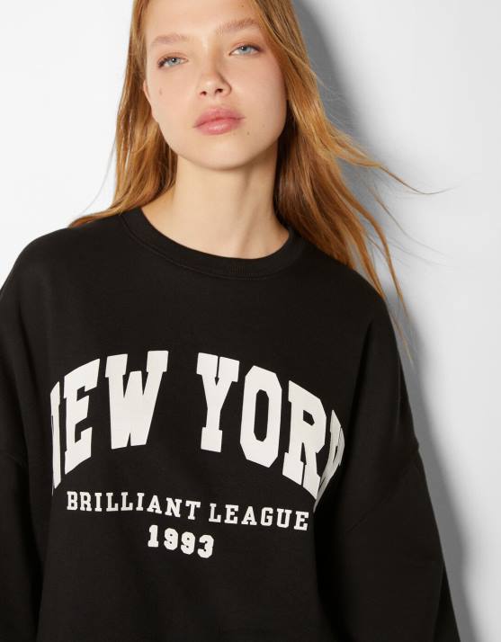 Schwarz Bershka Frauen Übergroßes bedrucktes Sweatshirt H00J1247