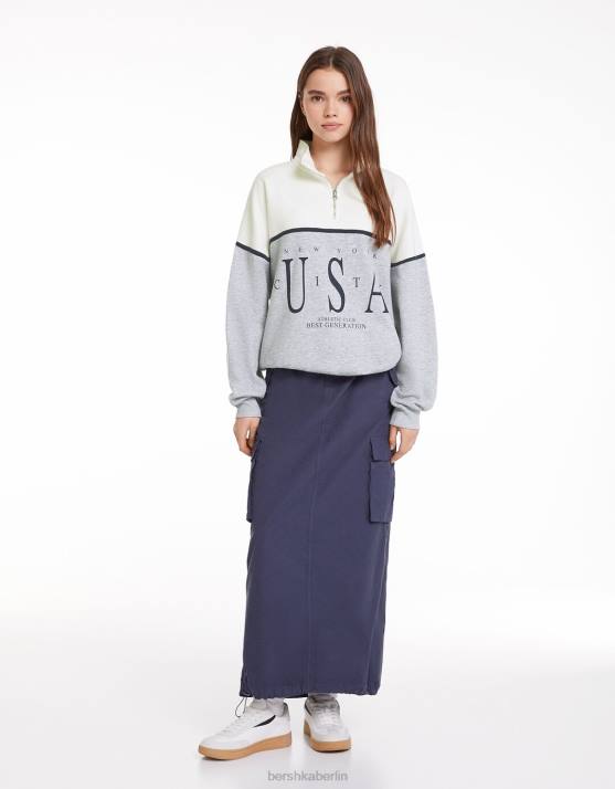 grau Bershka Frauen Bedrucktes Sweatshirt mit hohem Kragen H00J1229