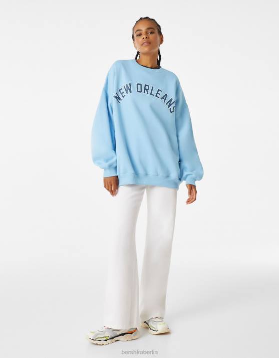 hellblau Bershka Frauen Übergroßes bedrucktes Sweatshirt H00J1248