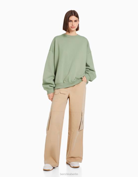 khaki Bershka Frauen Oversize-Sweatshirt mit Rundhalsausschnitt H00J1280