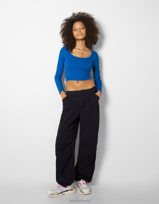 Blau Bershka Frauen Geripptes, strukturiertes Langarm-T-Shirt H00J591