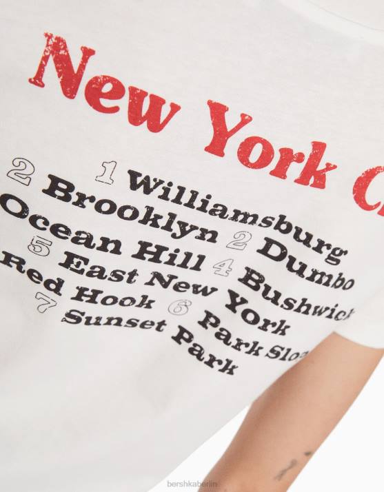 Creme Bershka Frauen Kurzarm-T-Shirt mit Aufdruck H00J494