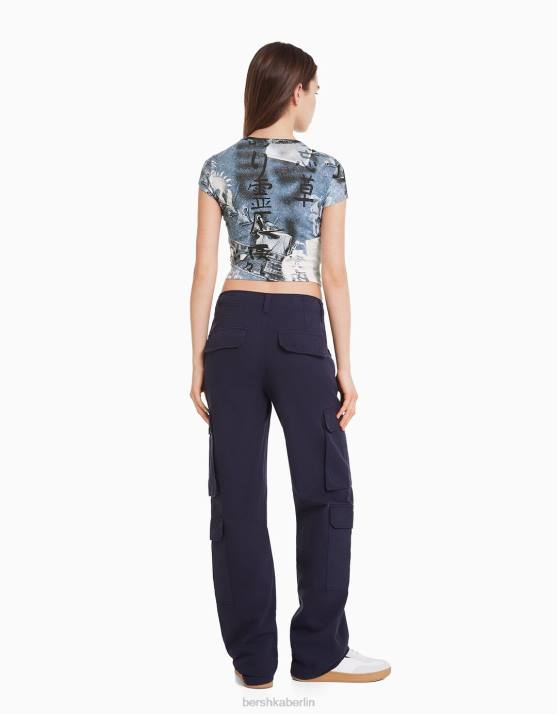 Creme Bershka Frauen Kurzarm-T-Shirt mit Aufdruck H00J599