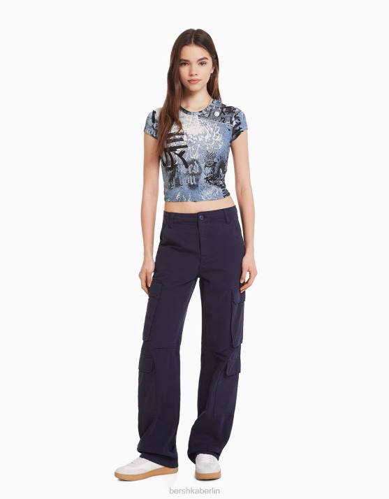 Creme Bershka Frauen Kurzarm-T-Shirt mit Aufdruck H00J599