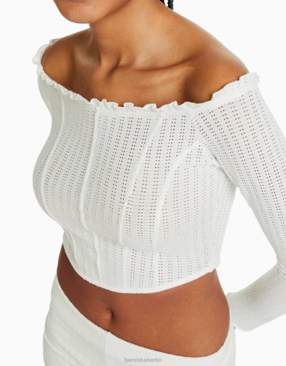 Creme Bershka Frauen Langärmliges, rustikales T-Shirt H00J512