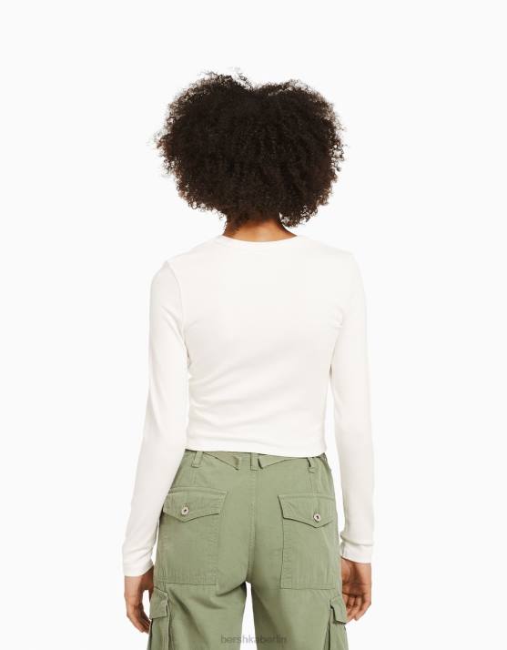 Creme Bershka Frauen Langarm-T-Shirt mit Aufdruck H00J616