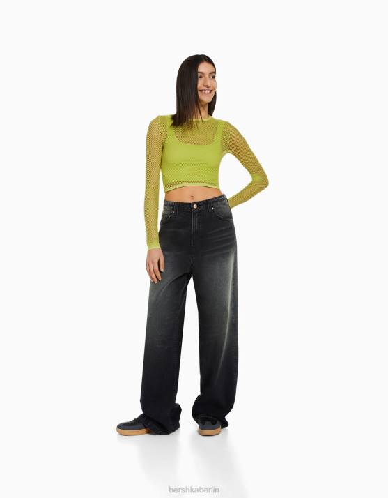 Kalk Bershka Frauen Nahtloses Langarm-Mesh-T-Shirt H00J526