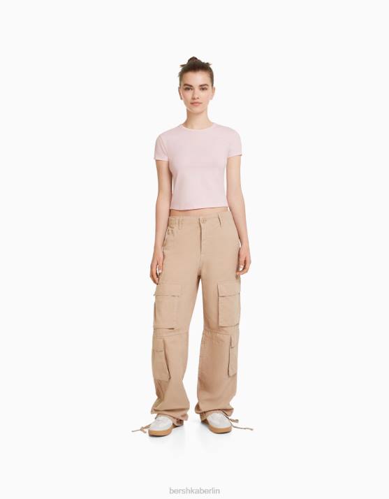 Rosa Bershka Frauen Tailliertes Kurzarm-T-Shirt H00J618