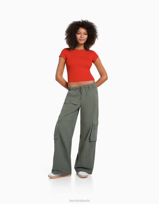 Rot Bershka Frauen Geripptes Kurzarm-T-Shirt H00J351