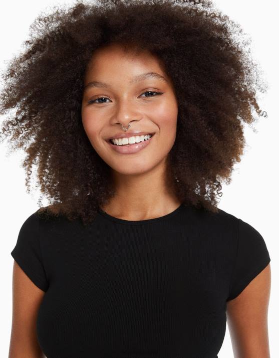 Schwarz Bershka Frauen Geripptes Kurzarm-T-Shirt H00J344