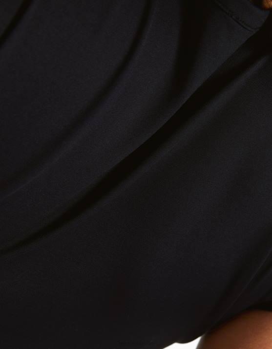 Schwarz Bershka Frauen Kurzarm-T-Shirt mit Details H00J511