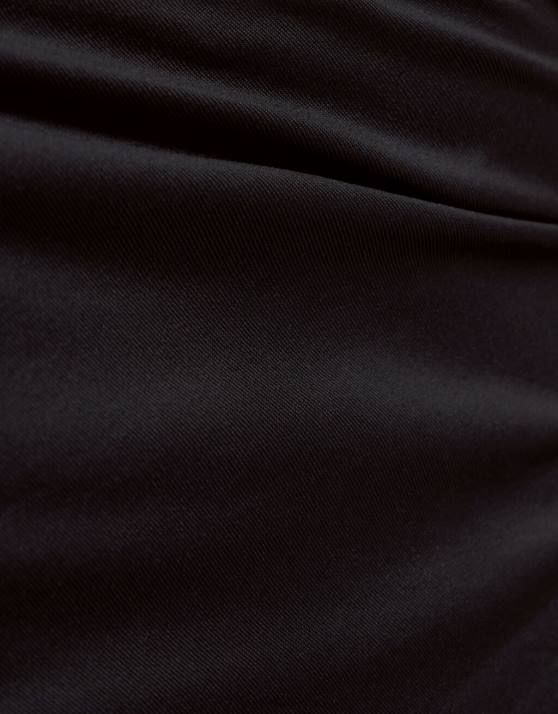 Schwarz Bershka Frauen Langärmliges, asymmetrisches T-Shirt H00J385