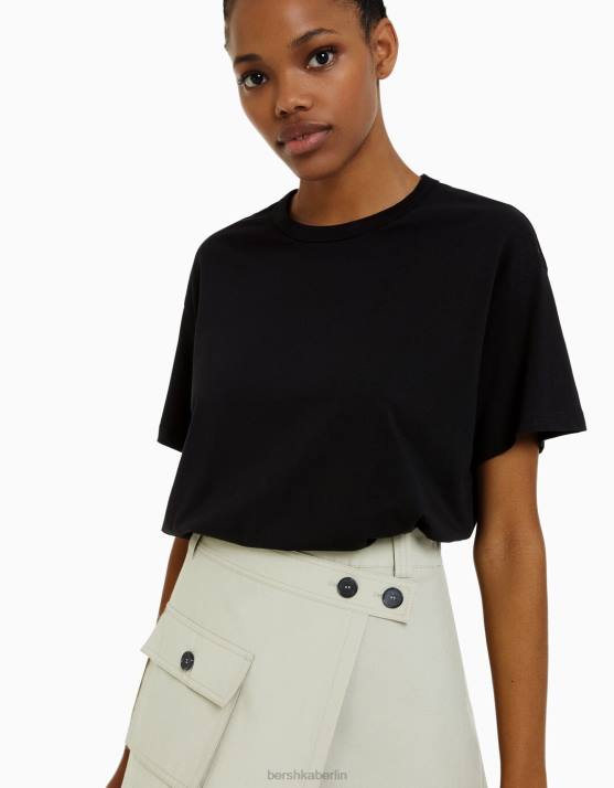 Schwarz Bershka Frauen übergroßes Kurzarm-T-Shirt H00J324
