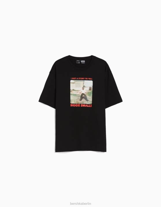 Schwarz Bershka Frauen der berüchtigte B.I.G. Bedrucktes, kastenförmiges, kurzärmliges T-Shirt H00J546