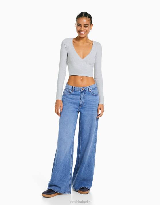 grau Bershka Frauen Langarm-T-Shirt mit gekreuzten Ärmeln H00J570