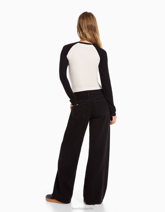 nicht-gerade weiss Bershka Frauen Geripptes Langarm-T-Shirt mit Nirvana-Print H00J554