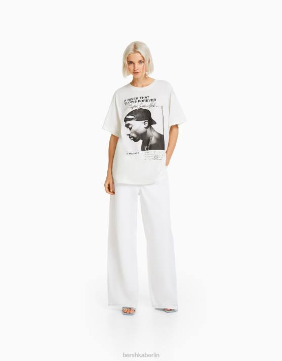 nicht-gerade weiss Bershka Frauen Kurzarm-T-Shirt mit Tupac-Print H00J342
