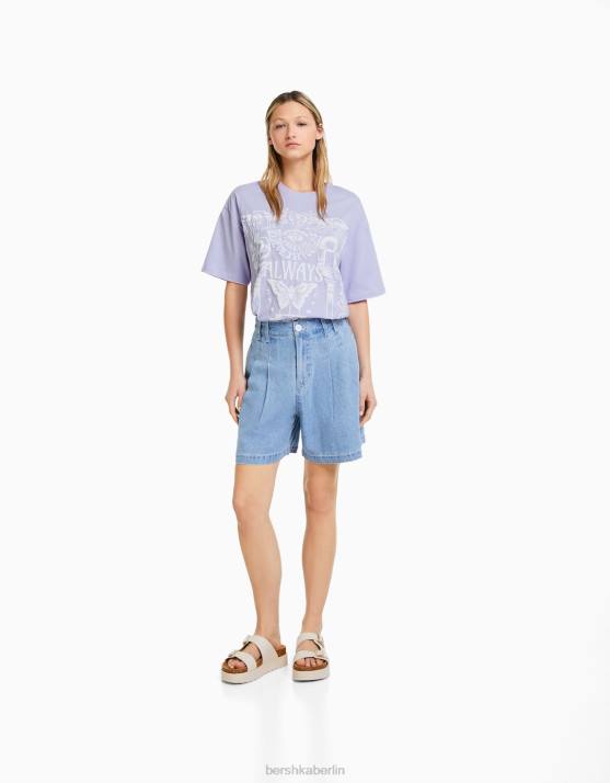 violett Bershka Frauen Kurzarm-T-Shirt mit Aufdruck H00J441