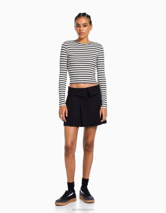 weiß schwarz Bershka Frauen Geripptes Langarm-T-Shirt H00J435