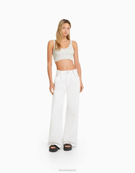 Creme Bershka Frauen Rippstrick-Top mit V-Ausschnitt H00J776