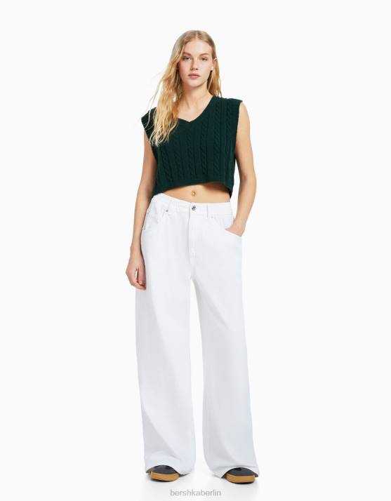 Grün Bershka Frauen Strickweste mit V-Ausschnitt H00J1053