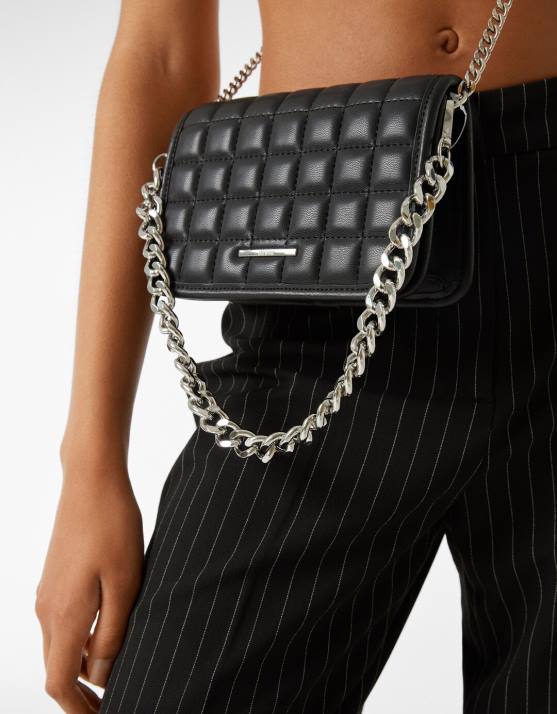 grau Bershka Frauen gesteppte Handtasche mit Kette H00J2364