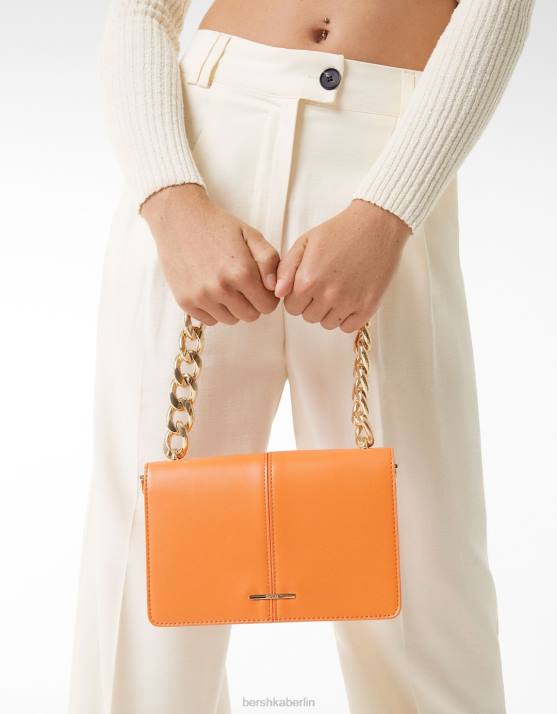 orange Bershka Frauen Akkordeon-Clutch mit Kette H00J2404