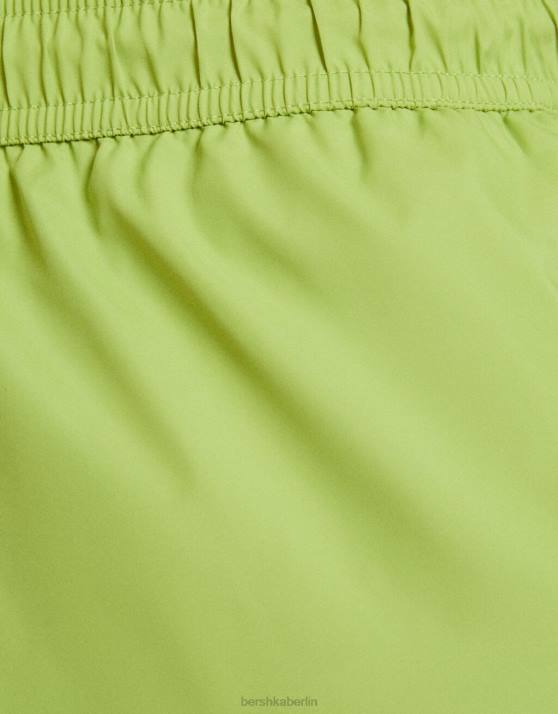 Grün Bershka Männer einfache Boardshorts H00J3383