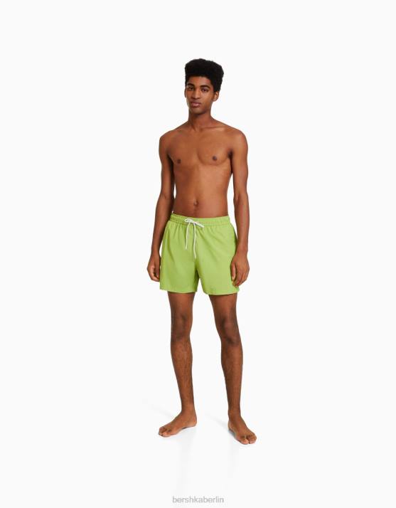 Grün Bershka Männer einfache Boardshorts H00J3401