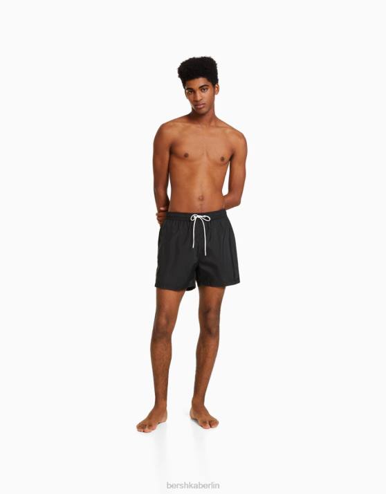Schwarz Bershka Männer einfache Boardshorts H00J3382