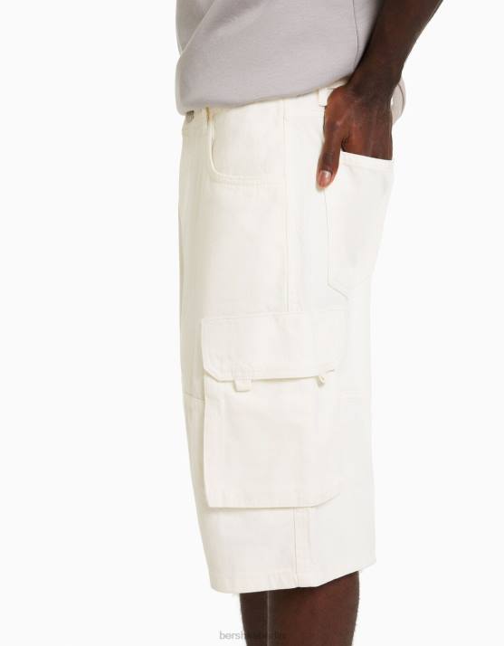 Creme Bershka Männer Baggy-Cargo-Bermudashorts H00J3289