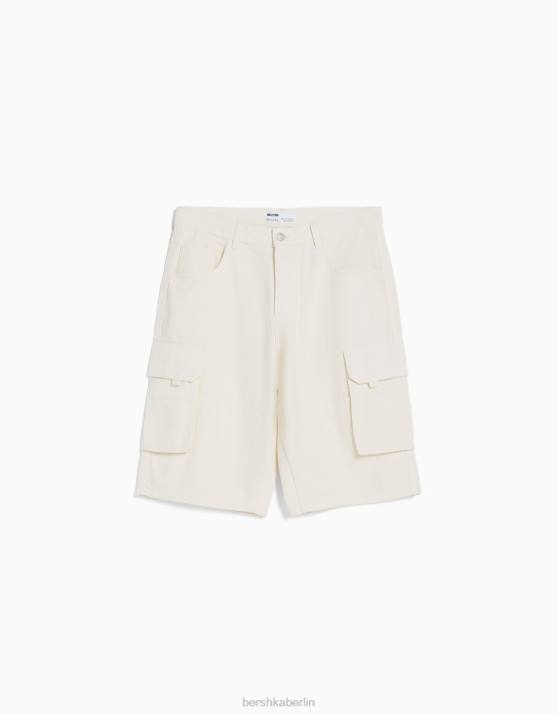 Creme Bershka Männer Baggy-Cargo-Bermudashorts H00J3289