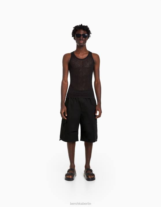 Schwarz Bershka Männer Bermudashorts aus Fallschirmpopeline H00J3280