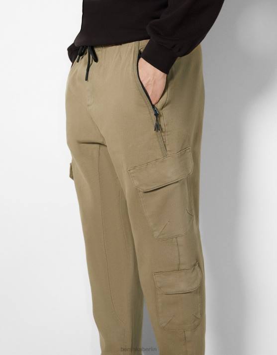 Kamel Bershka Männer schmale Cargo-Jogginghose H00J3225