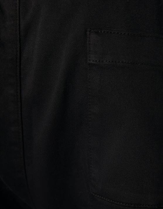 Schwarz Bershka Männer schmale Cargo-Jogginghose H00J3224