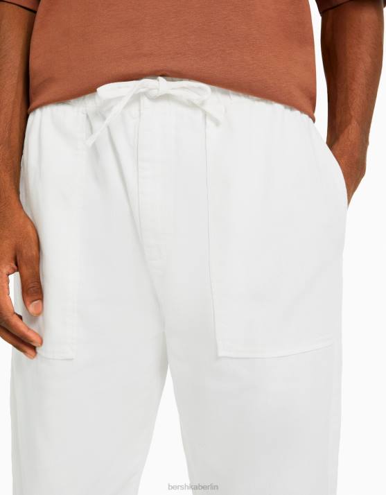 Weiss Bershka Männer Rustikale, locker sitzende Hose H00J3213