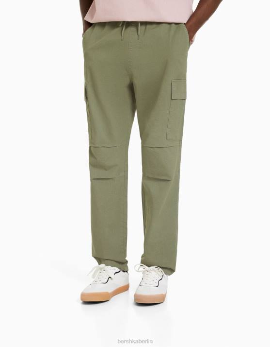 khaki Bershka Männer Cargohose mit Stoppern H00J3229