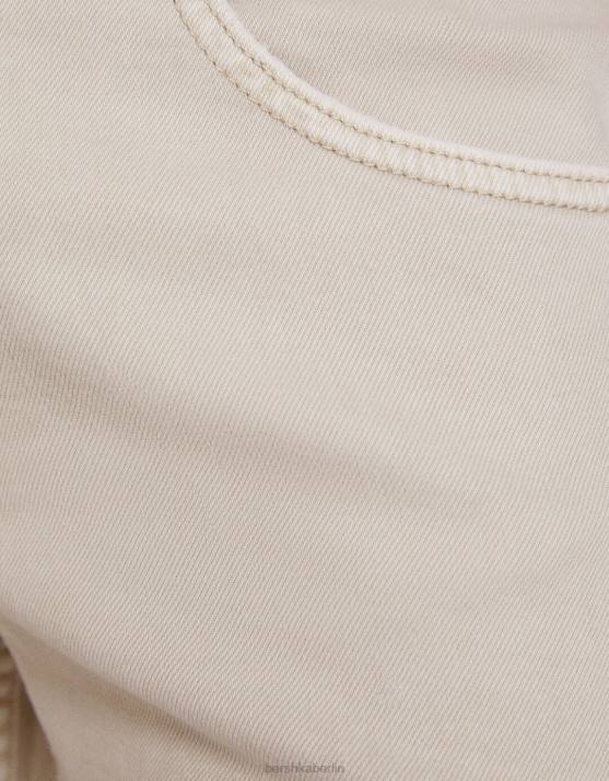 Beige Bershka Männer Superenge, zerrissene Jeans H00J3185