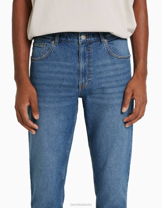 Blau Bershka Männer Slim-Fit-Jeans H00J3194